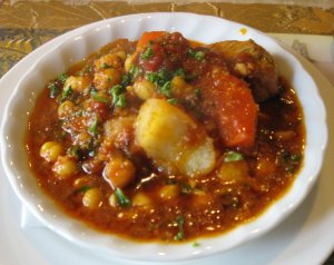 ミートボールとひよこ豆のトマトソース煮