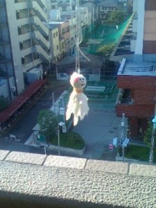 リボンを付けたてるてる坊主